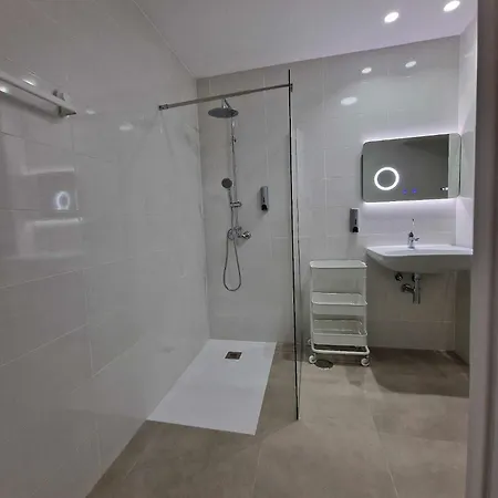 Cathedral District Loft With Full Kitchen Málaga